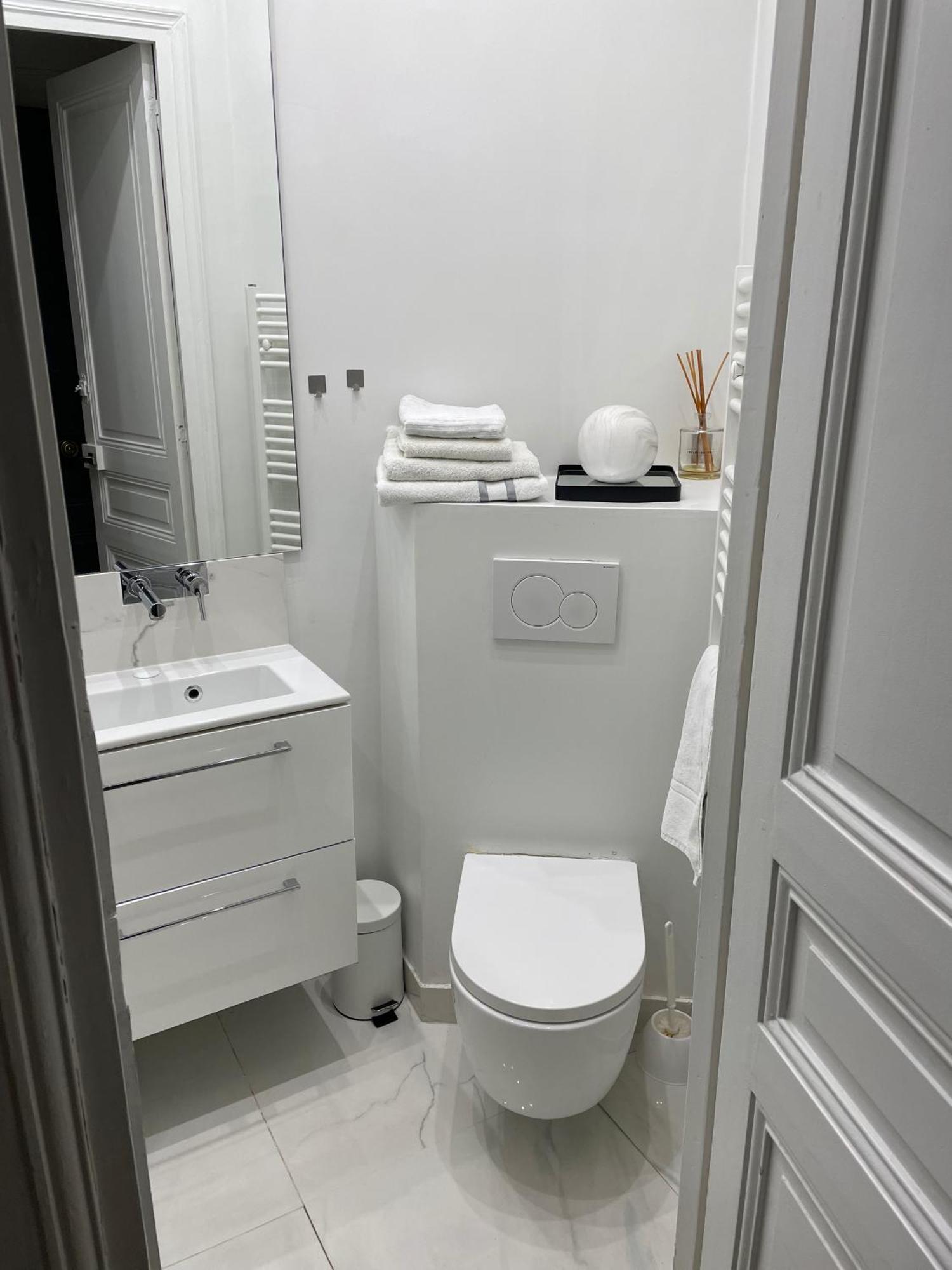 Appartement Paris 7Eme Invalides/ Tour Eiffel 1Er Etage Eksteriør bilde